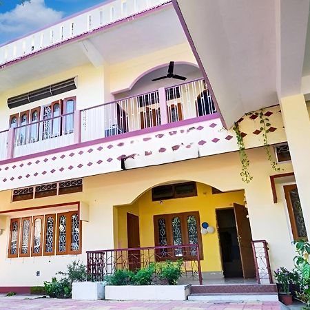 Capital Heritage Homestay Ґувахаті Екстер'єр фото