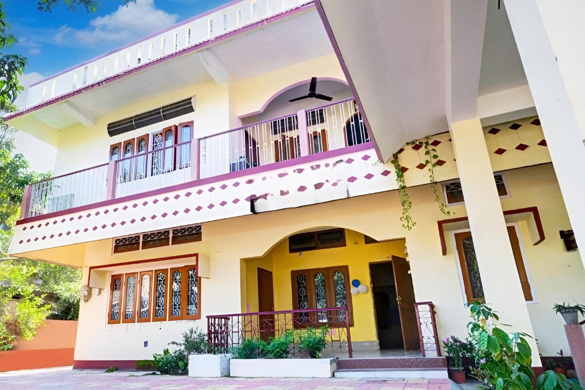 Capital Heritage Homestay Ґувахаті Екстер'єр фото
